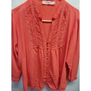 Solitaire Womens 2X Coral Pintuck Lace Trim V-Neck Button Front Blouse Top